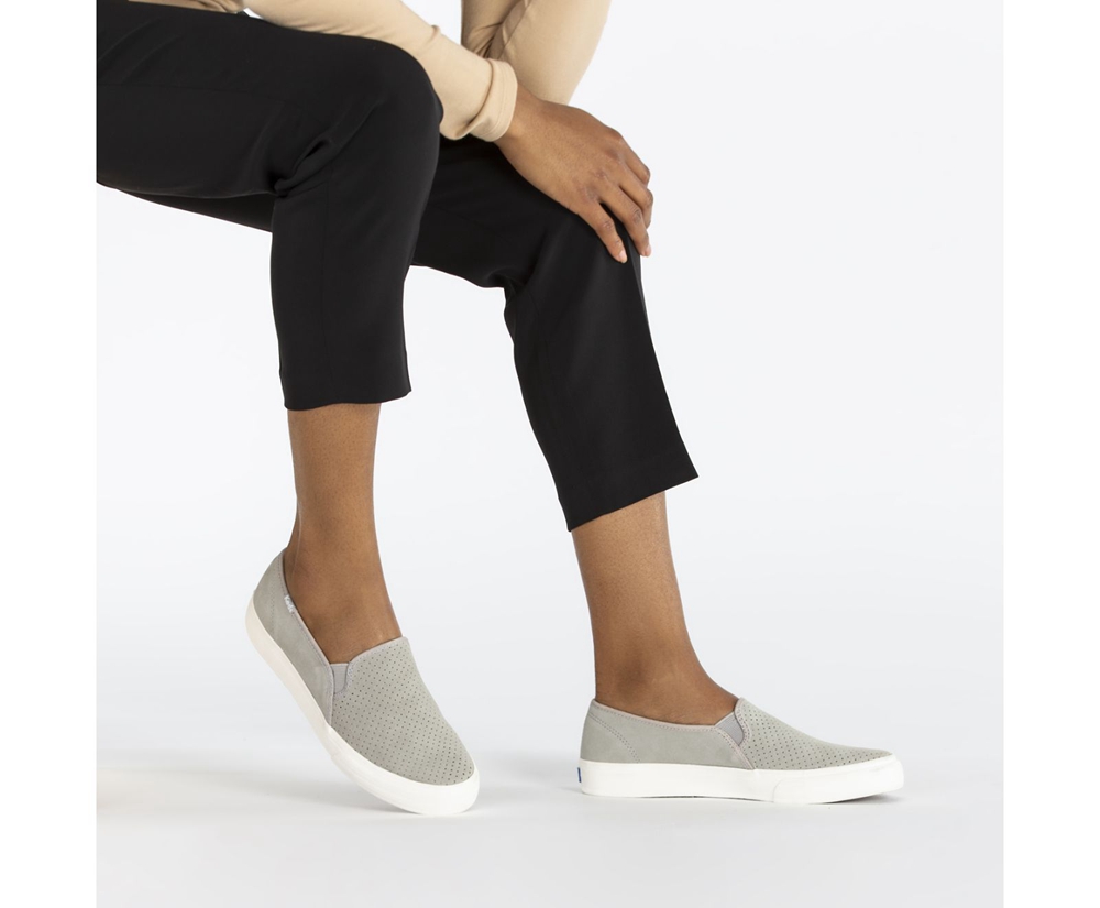 Slip Ons Keds Mujer Gris - Double Decker Perf Suede - 924-AVKPJR